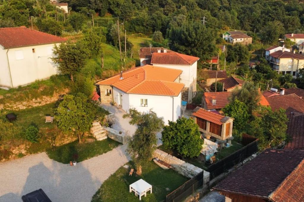 テーラス・デ・ボウロ A Casa Com 2 Pereiras Bed & Breakfast エクステリア 写真